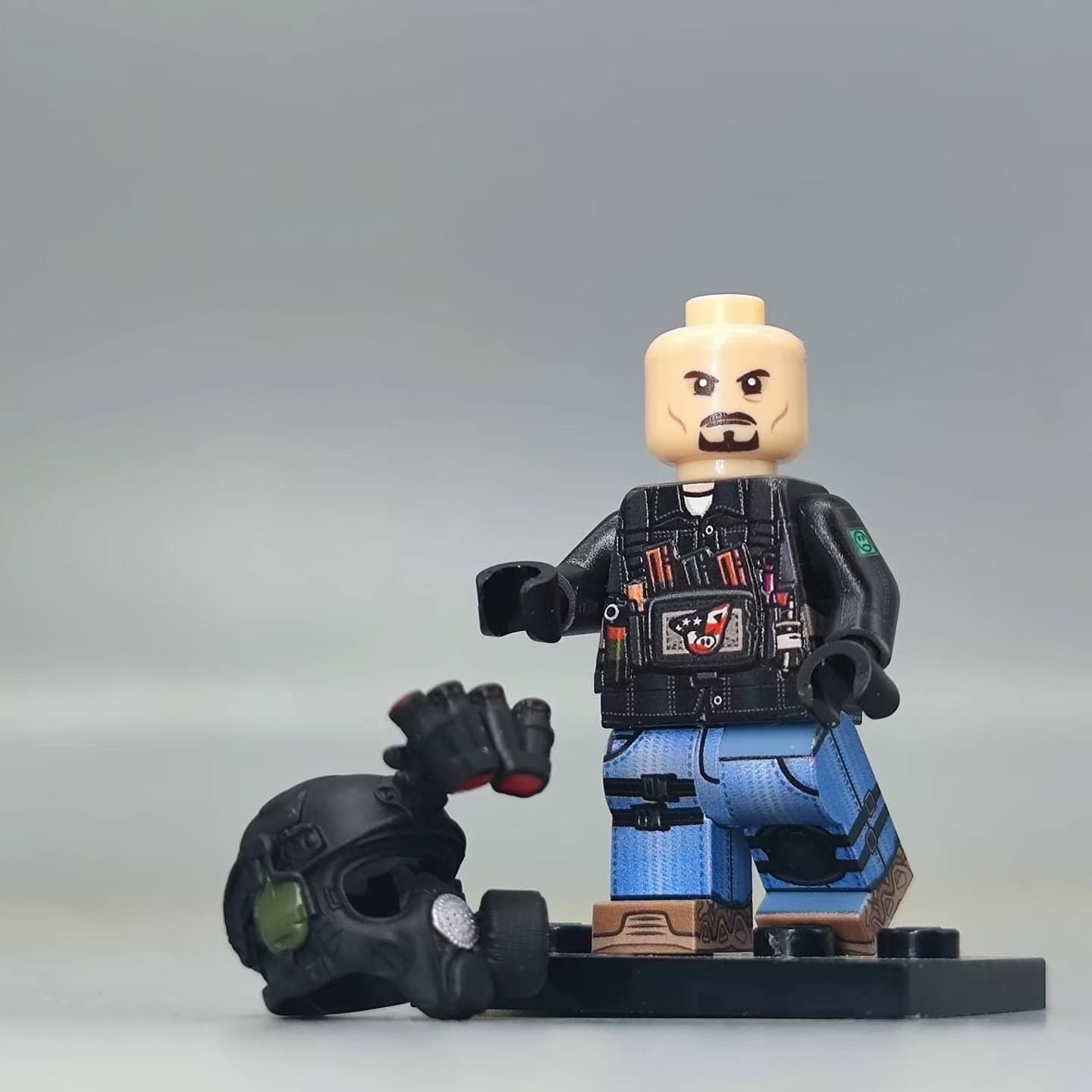 BrickCreator | Civilian Operator A