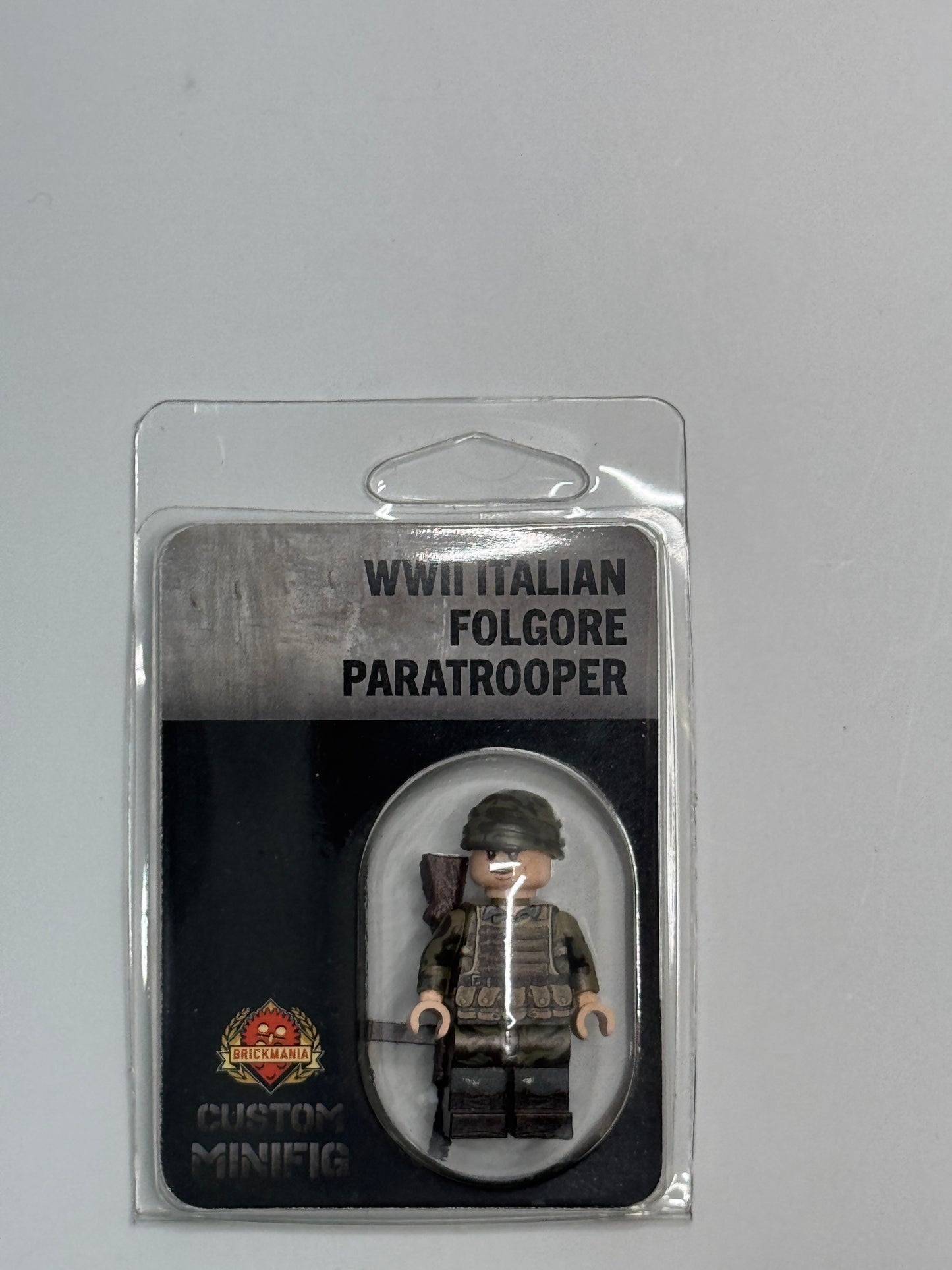 Brickmania | WWII Italian Folgore Paratrooper