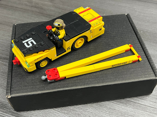 Brick Designers | Flight Deck Tractor + Brickmania Deck Crew (Used,Store Display)