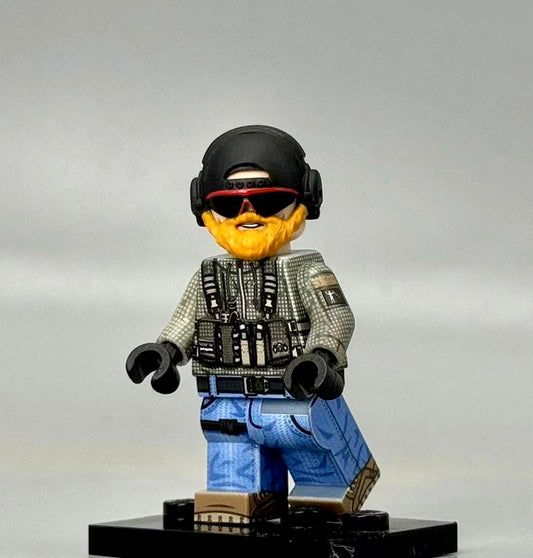 BrickCreator | Civilian Operator DNC