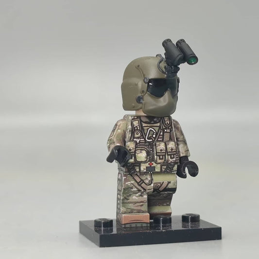 BrickCreator | US Army Helicopter Pilot