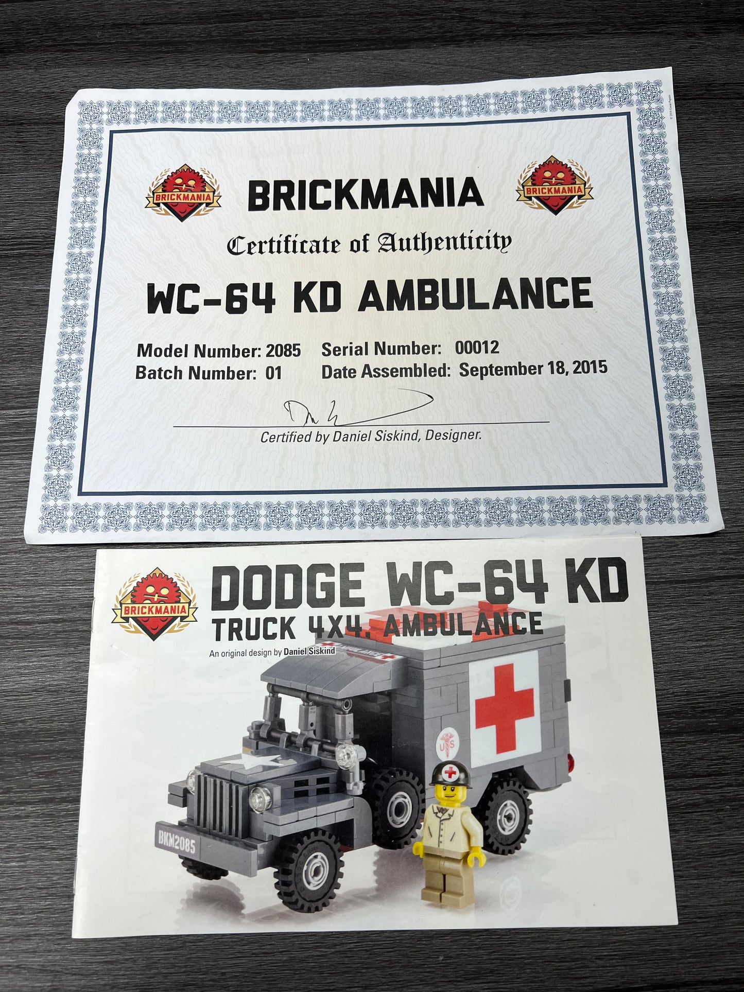Brickmania | Dodge WC-64 KD Ambulance (Used, store display)