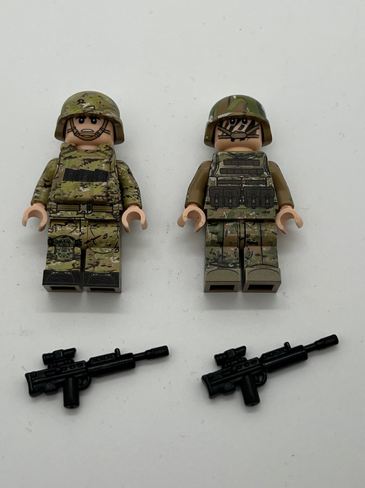 United Bricks | British Royal Marine pair with 1 printed BA Vest (Used Display)